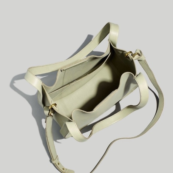 Madewell Sydney Leather Crossbody Bag - Picture 2 of 5